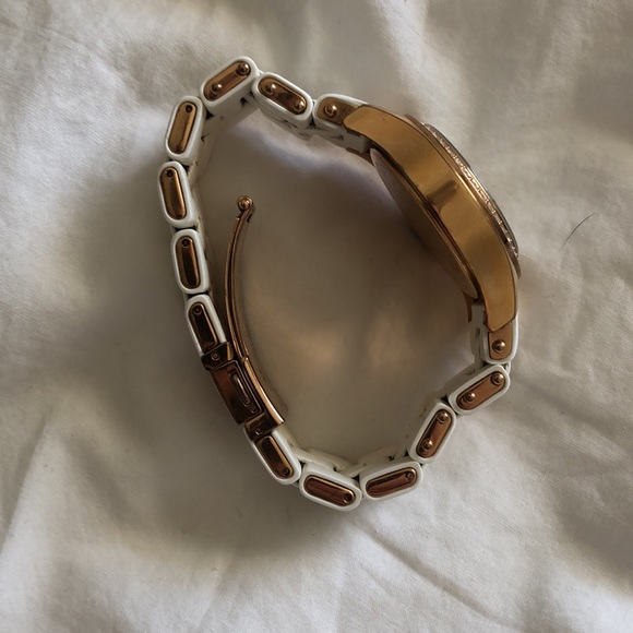 Marc by Marc Jacobs Rose Gold & White Watch main image 5